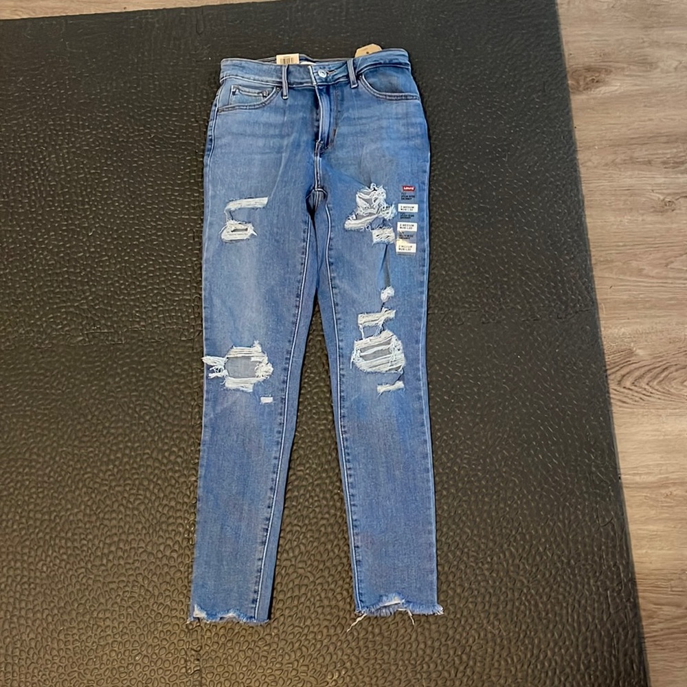 Levi jeans